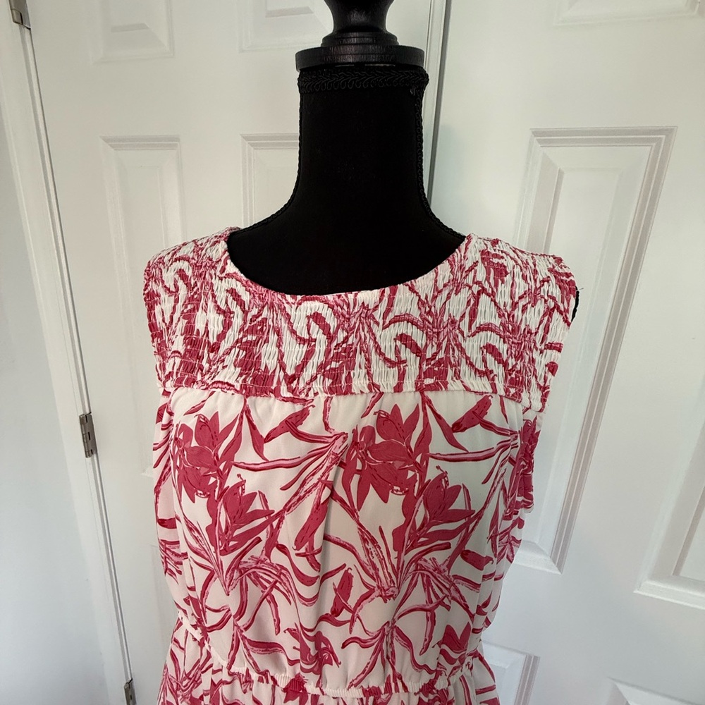 Hayden Pink White Floral Sleeveless smocked Midi Dress Large.  Brunch Resortwear - Picture 4 of 10